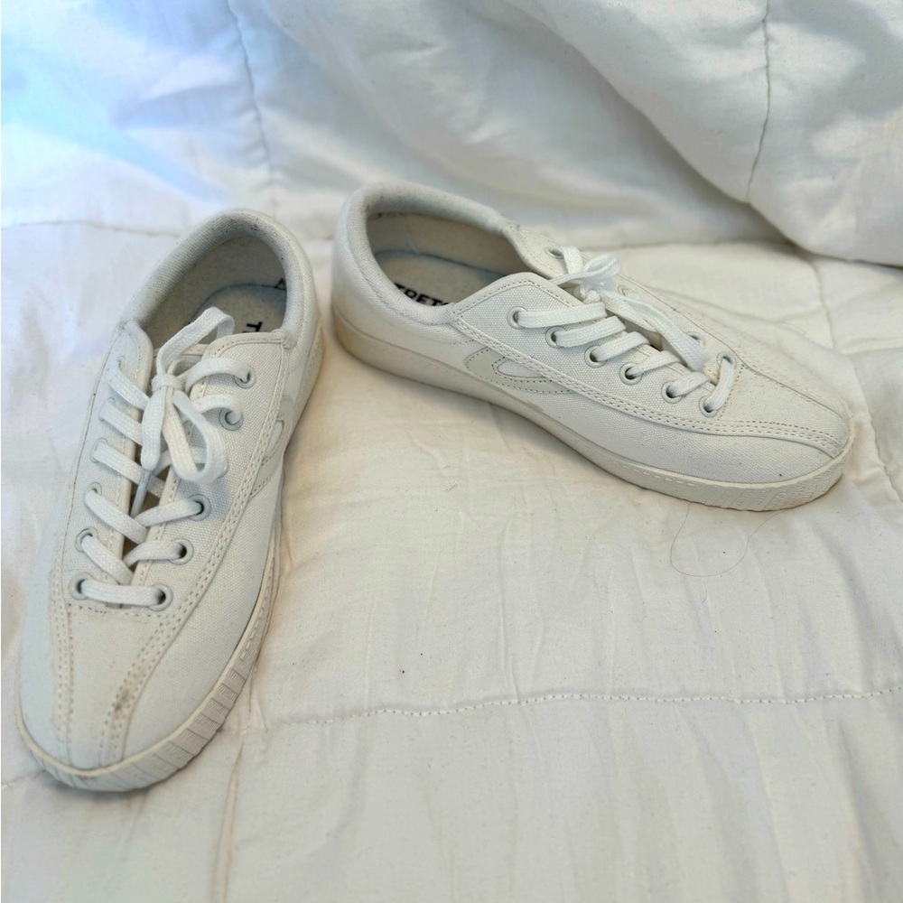 Tretorn Nylite Plus white canvas, size 6